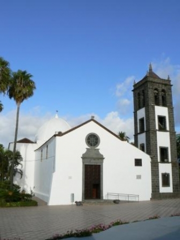 San Pedro Apóstol Church