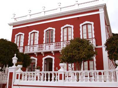 Casa Roja Museum
